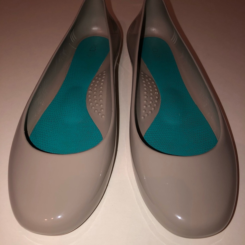 Oka-B Taylor ballet flat (Dove) Size US 9 in box